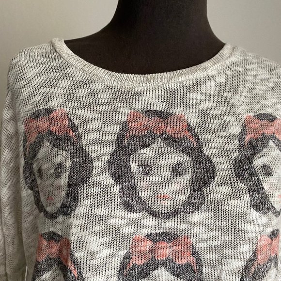 Disney Couture sz S Long sleeve snow white sheer cropped sweater - Picture 2 of 8